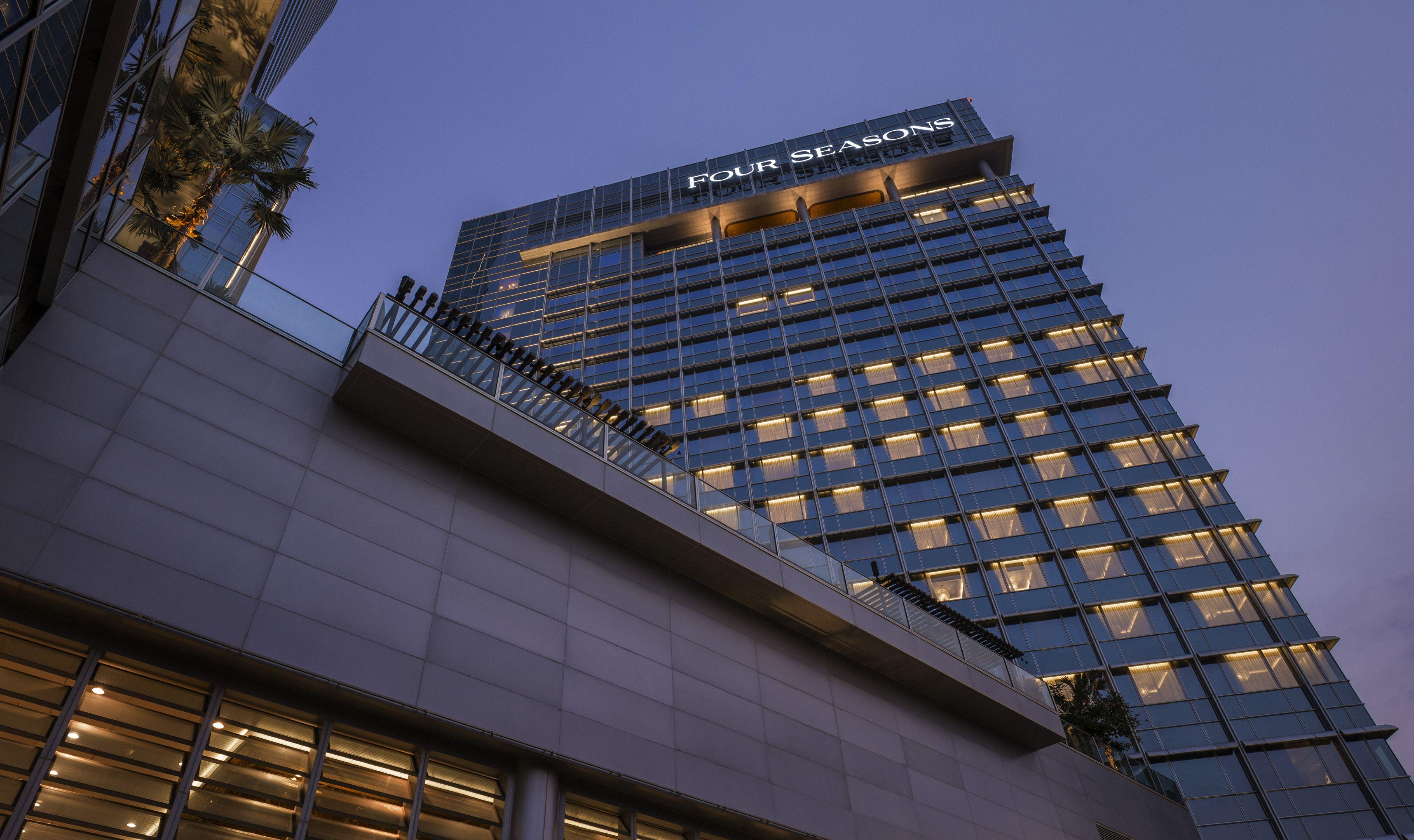 Four Seasons Hotel Jakarta | All-Suite Luxury, Spa Retreat